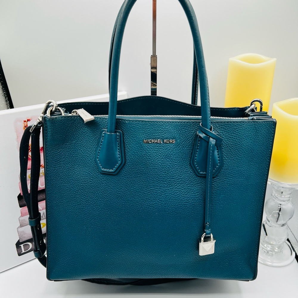 Michael Kors Mercer Large Pebble Leather Accordion Tote - EUC